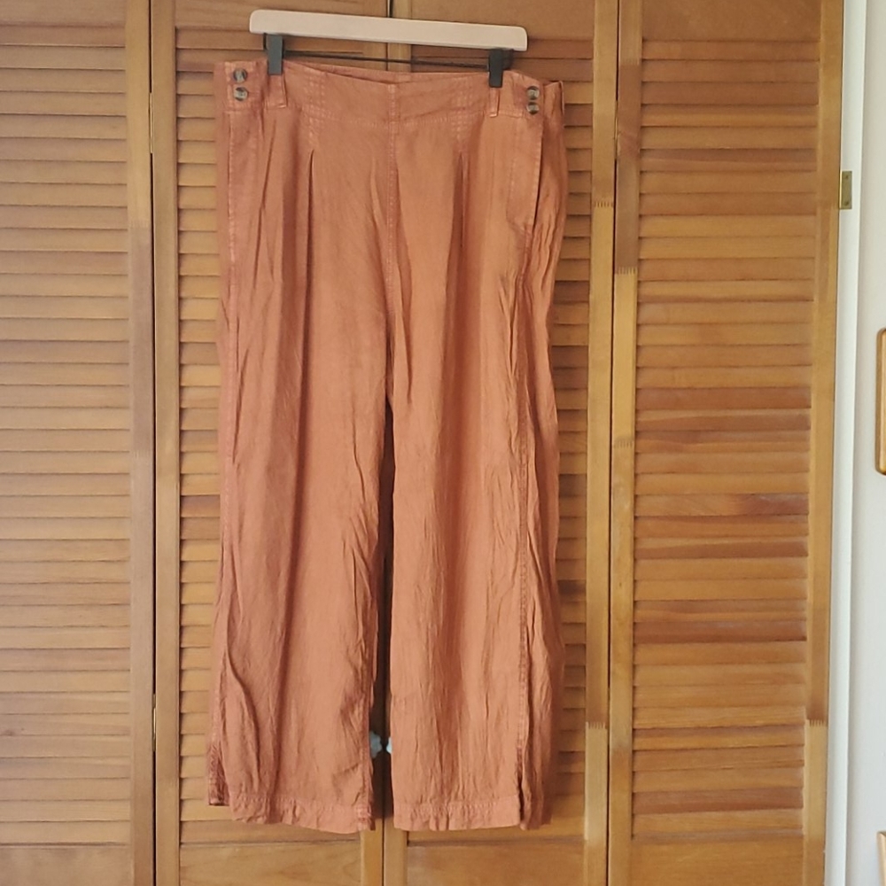 Cropped linen blend pants(5 for $25)